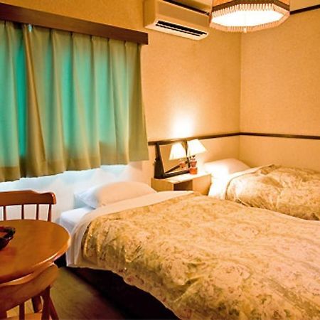 Pension Sumomo No Ki Oshino Εξωτερικό φωτογραφία